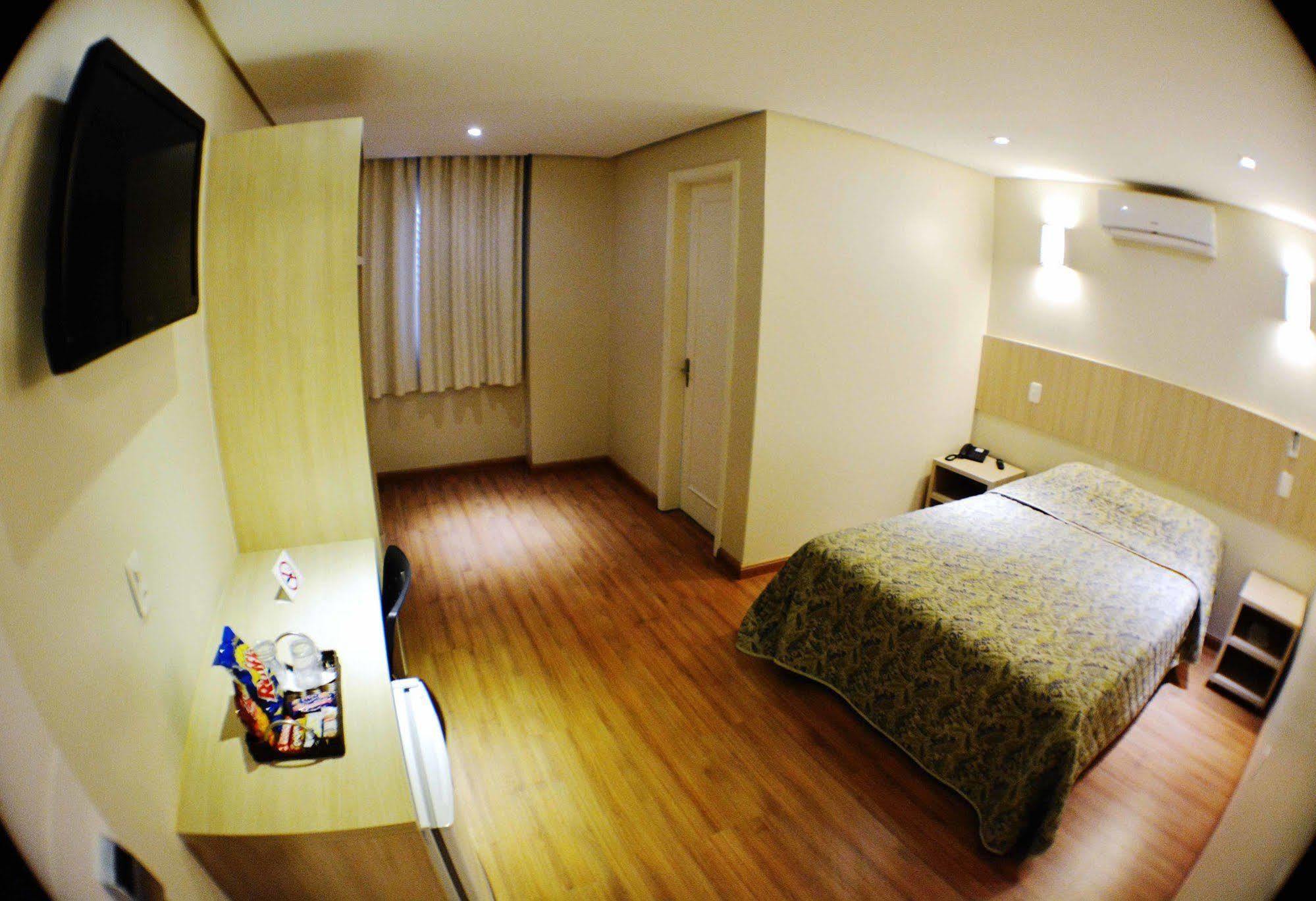 Golden Hotel - O Mais Central - Pet Friendly Chapecó Exteriör bild